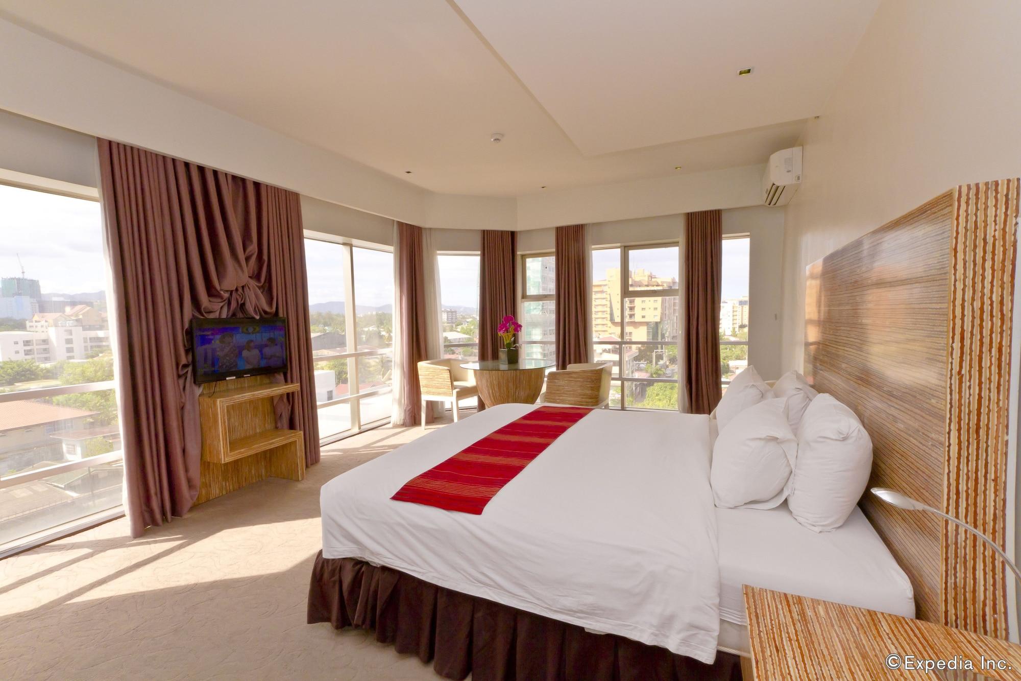 Castle Peak Hotel Cebu Zewnętrze zdjęcie