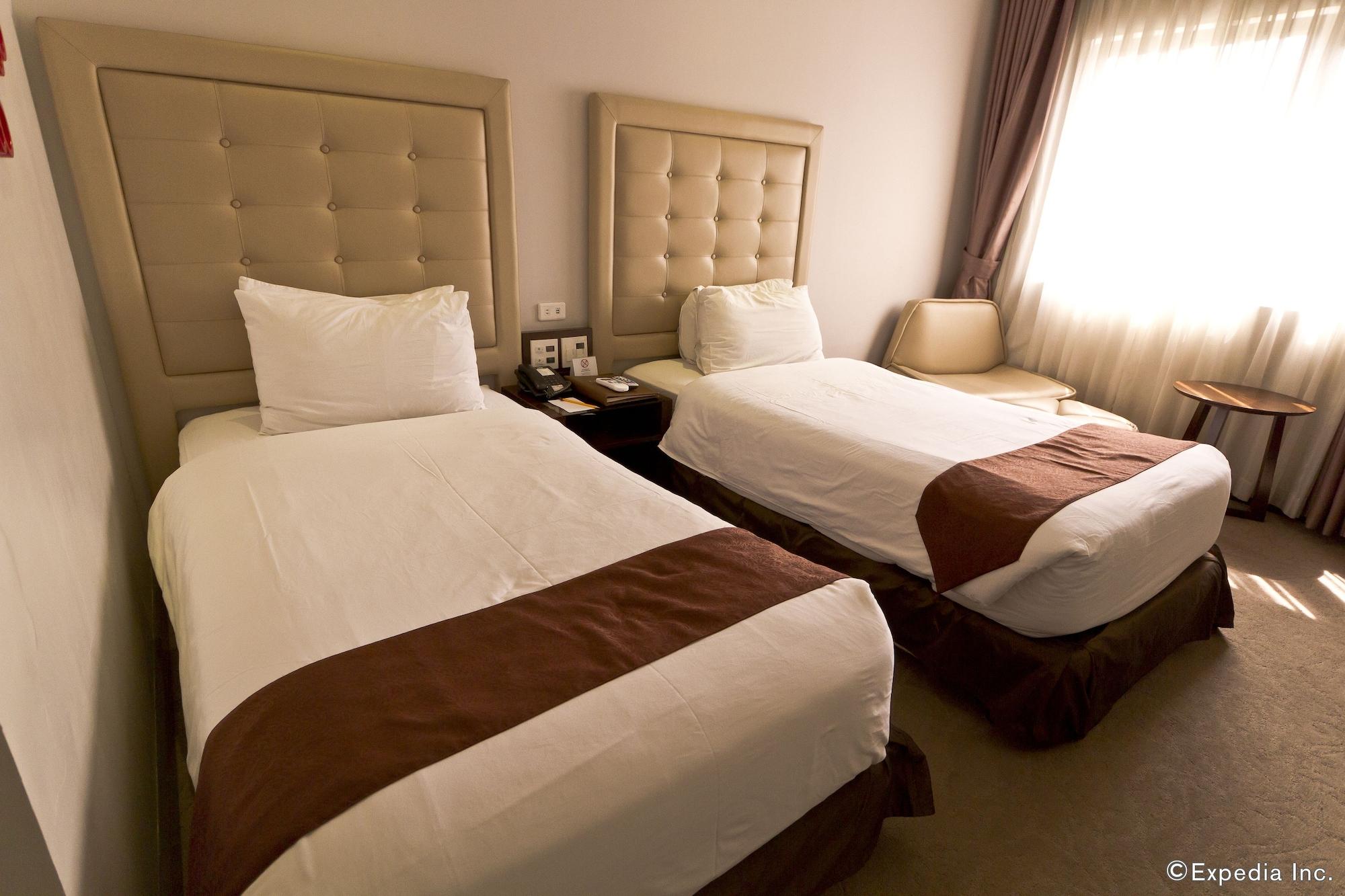 Castle Peak Hotel Cebu Zewnętrze zdjęcie