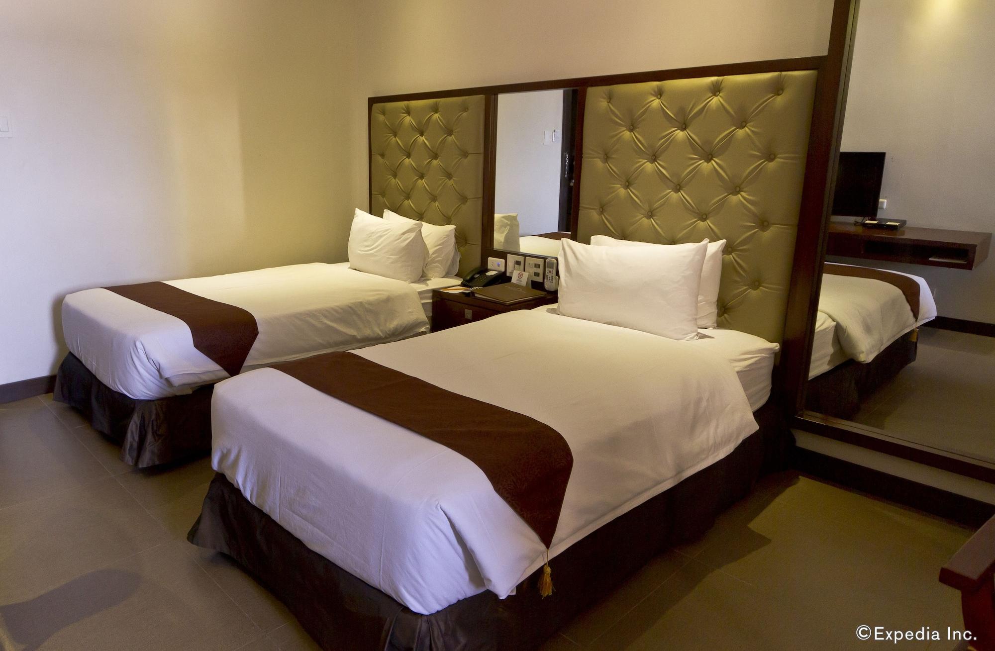 Castle Peak Hotel Cebu Zewnętrze zdjęcie