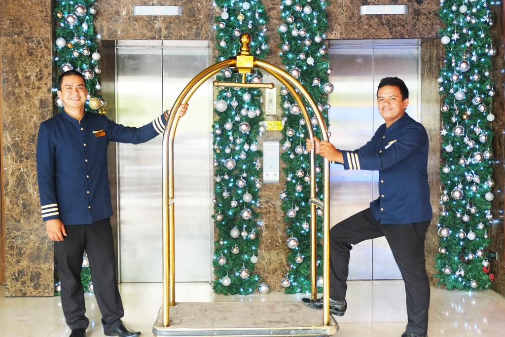 Castle Peak Hotel Cebu Zewnętrze zdjęcie