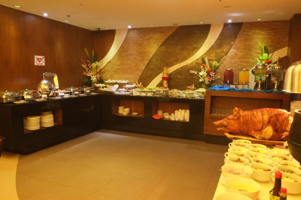 Castle Peak Hotel Cebu Zewnętrze zdjęcie