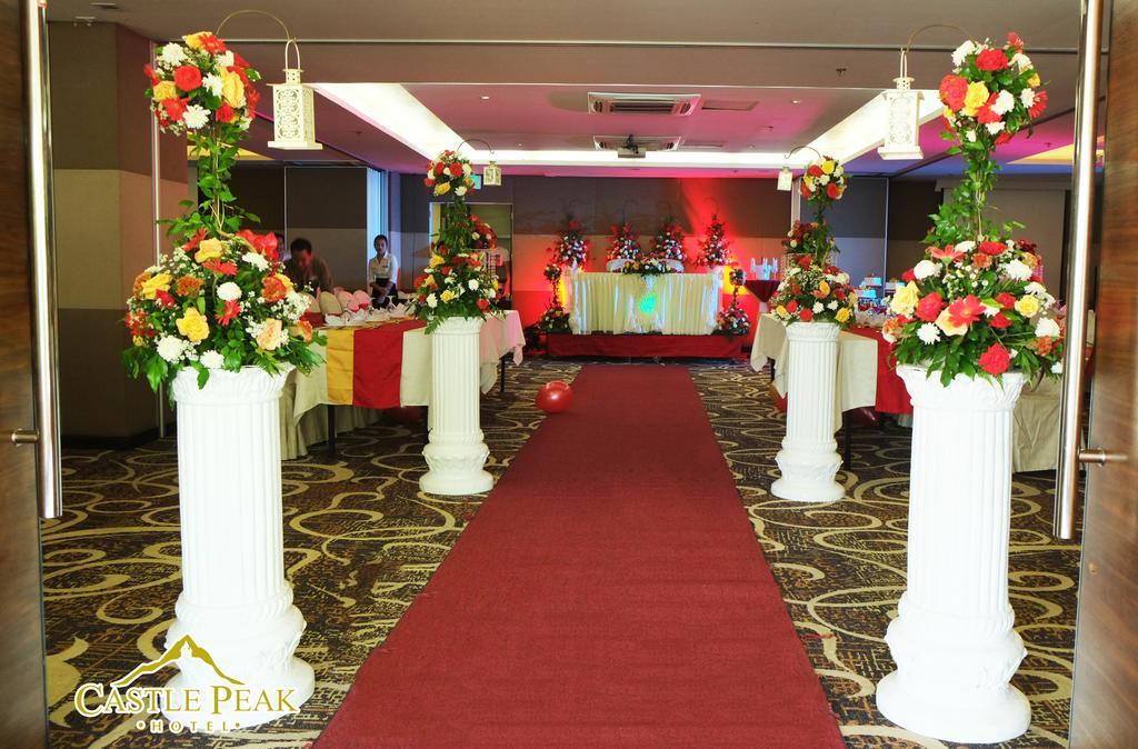 Castle Peak Hotel Cebu Zewnętrze zdjęcie